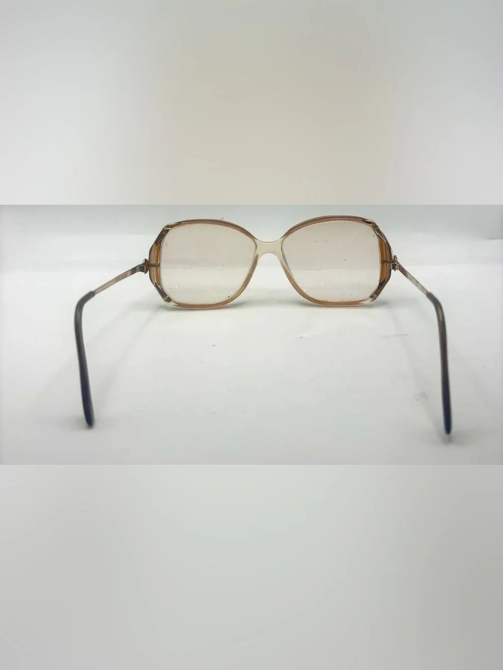 Vintage Sophia Loren 568 Brown Translucent Oval Sunglasses Frames Only USA